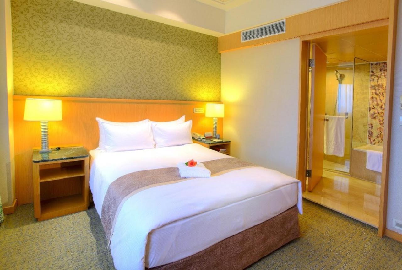 Chateau De Chine Hotel Hualien Bagian luar foto