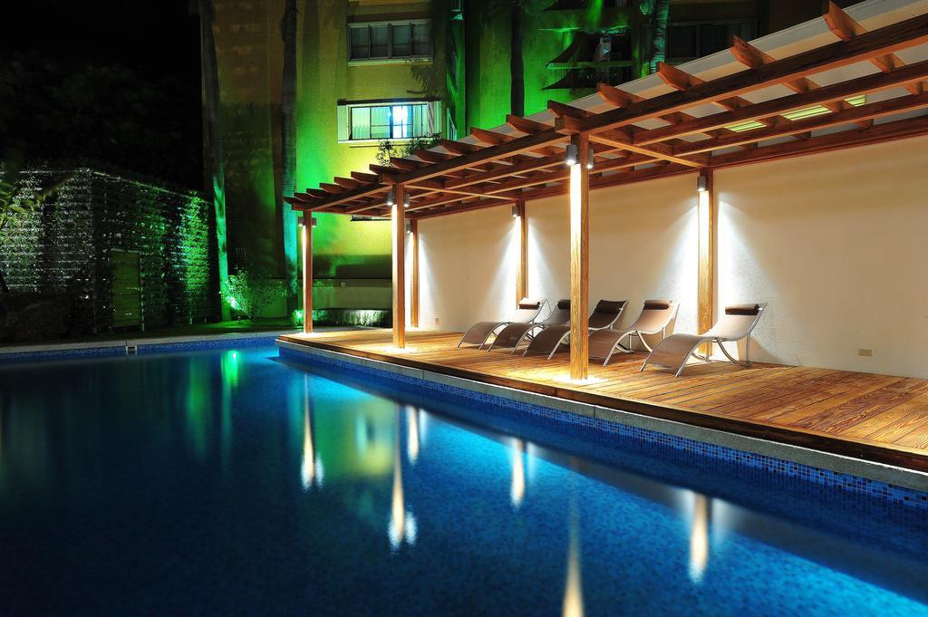 Chateau De Chine Hotel Hualien Bagian luar foto