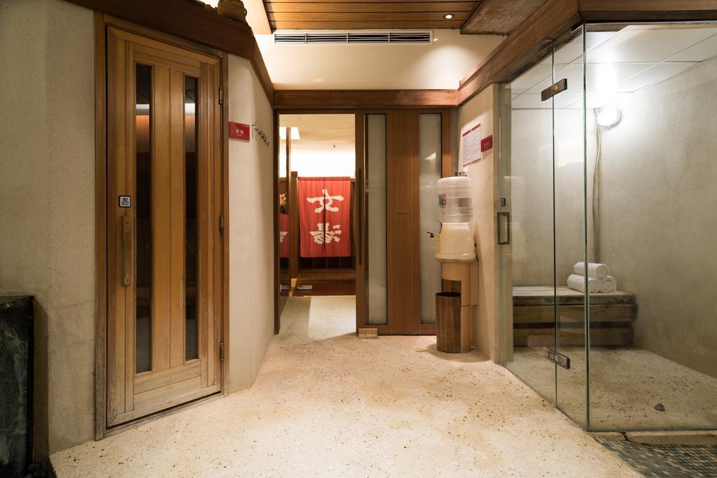 Chateau De Chine Hotel Hualien Bagian luar foto The interior of the hotel